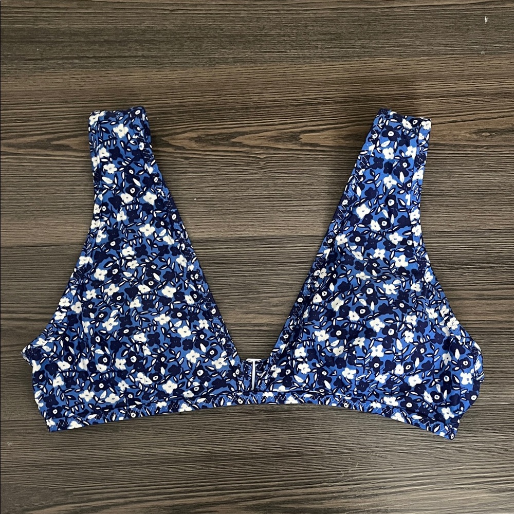 Aerie Blue and White Floral Scoop Bikini Top